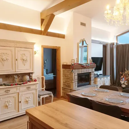 Eliyas With Jacuzzi Near The Pirin Golf