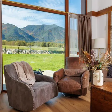Eliyas With Jacuzzi Near The Pirin Golf *