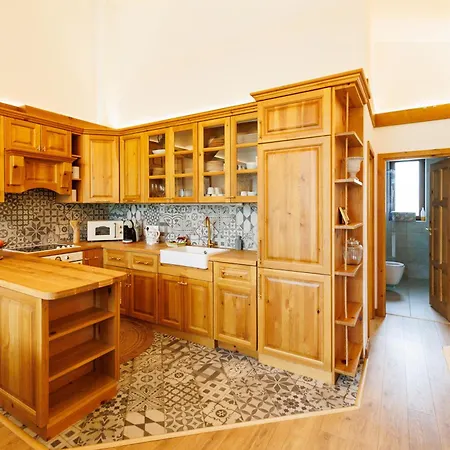 Eliyas Near The Pirin Golf *