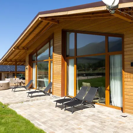 Eliyas Near The Pirin Golf * Razlog